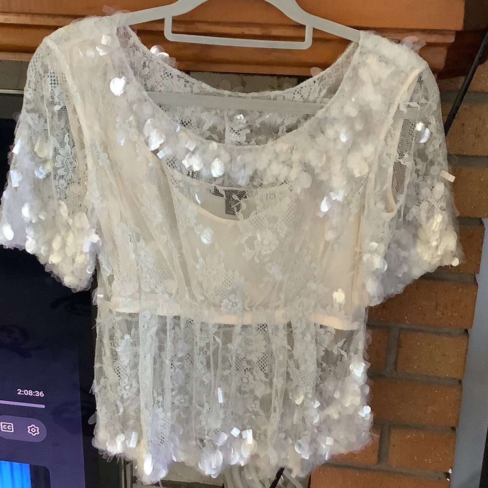 Louis Vuitton Ivory Lace Sequin Short Sleeve Blouse